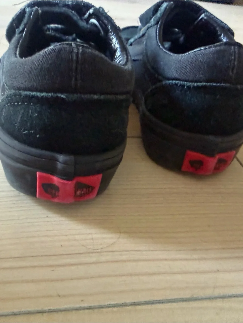 Vans Kids Black Velcro Low-Top Sneakers